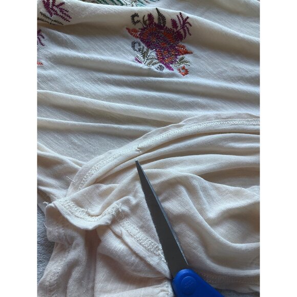 Entro Womens Sz Small Blouse Floral Embroidered Flowy Ruffle Sleeves Boho**Read* - Picture 7 of 10